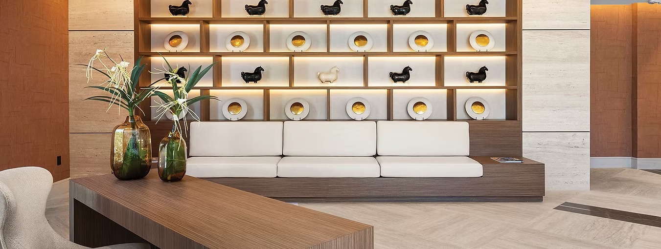 701 Valencia - image 3