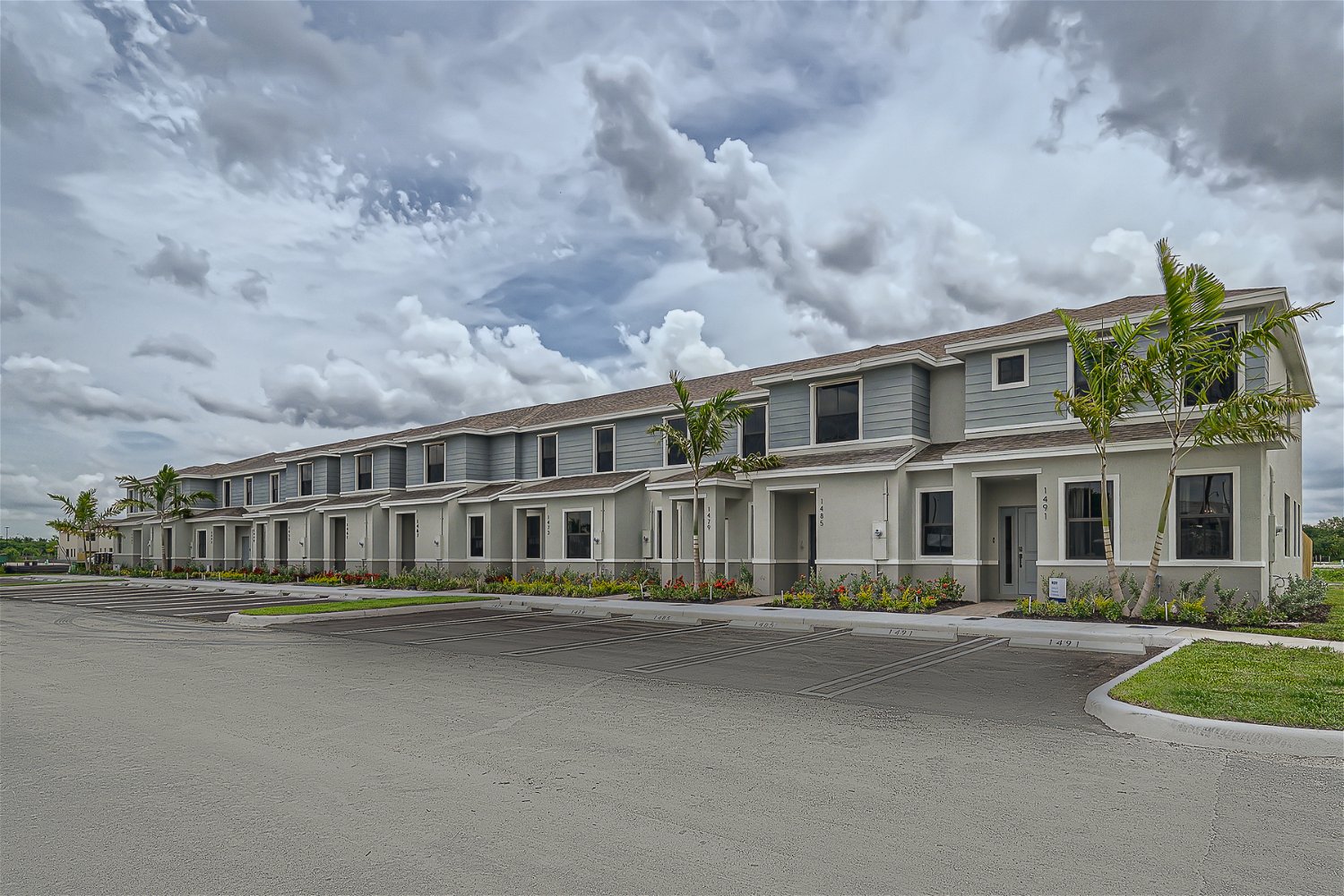 Palm Cay - image 2