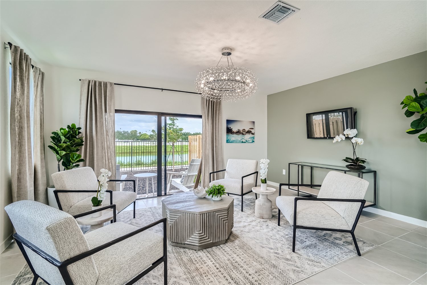 Palm Cay - image 19