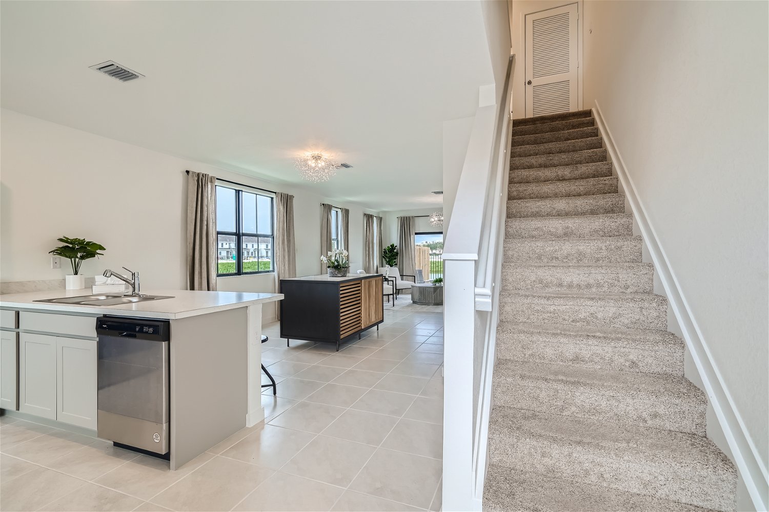 Palm Cay - image 22